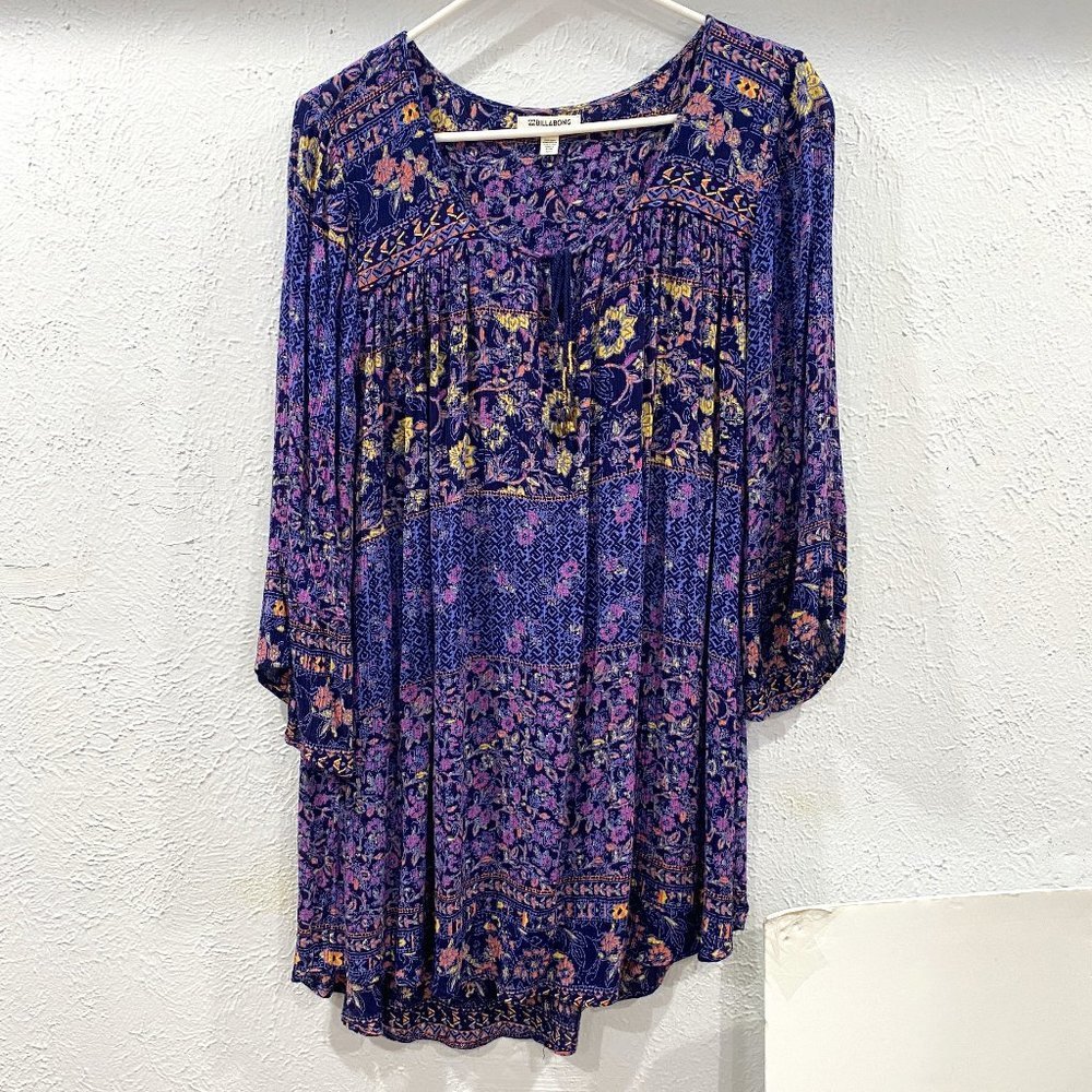 Billabong Take Me Away Dress, women's size small, 3/4 sleeve print dress.EUC - Picture 3 of 10